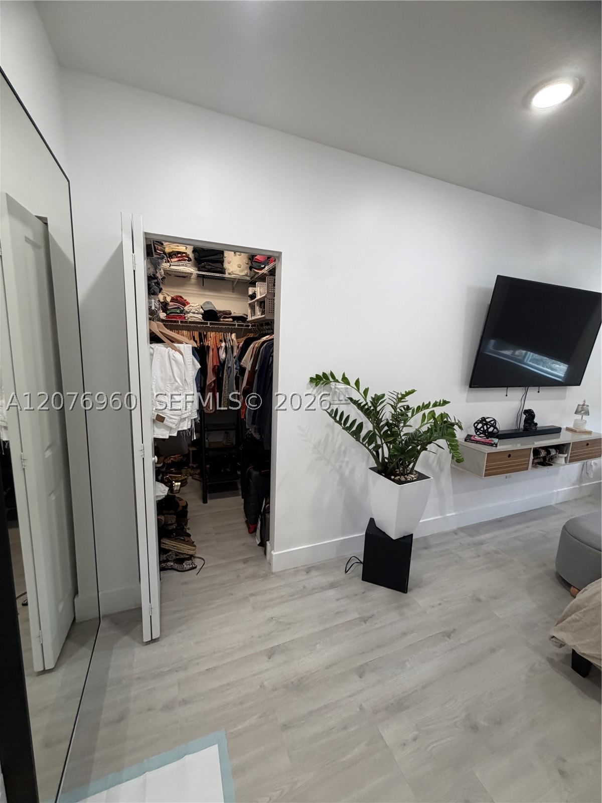 Real estate property located at 10300 66th St, Miami-dade, Landmark At Doral, Doral, FL