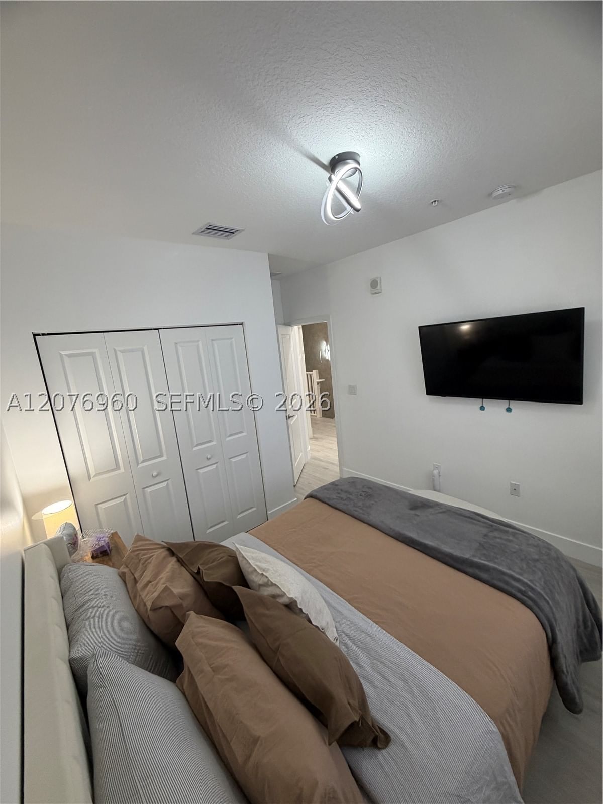 Real estate property located at 10300 66th St, Miami-dade, Landmark At Doral, Doral, FL