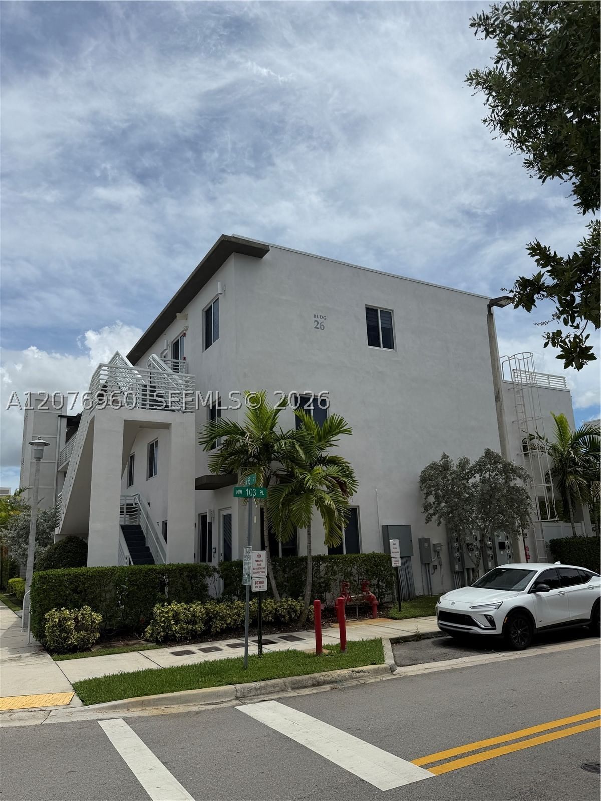 Real estate property located at 10300 66th St, Miami-dade, Landmark At Doral, Doral, FL
