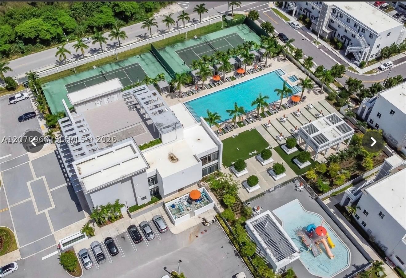 Real estate property located at 10300 66th St, Miami-dade, Landmark At Doral, Doral, FL