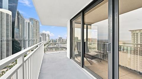 Real estate property located at 210 174 St #2401, Miami-dade, Winston Towers 600 Condo, Sunny Isles Beach, FL