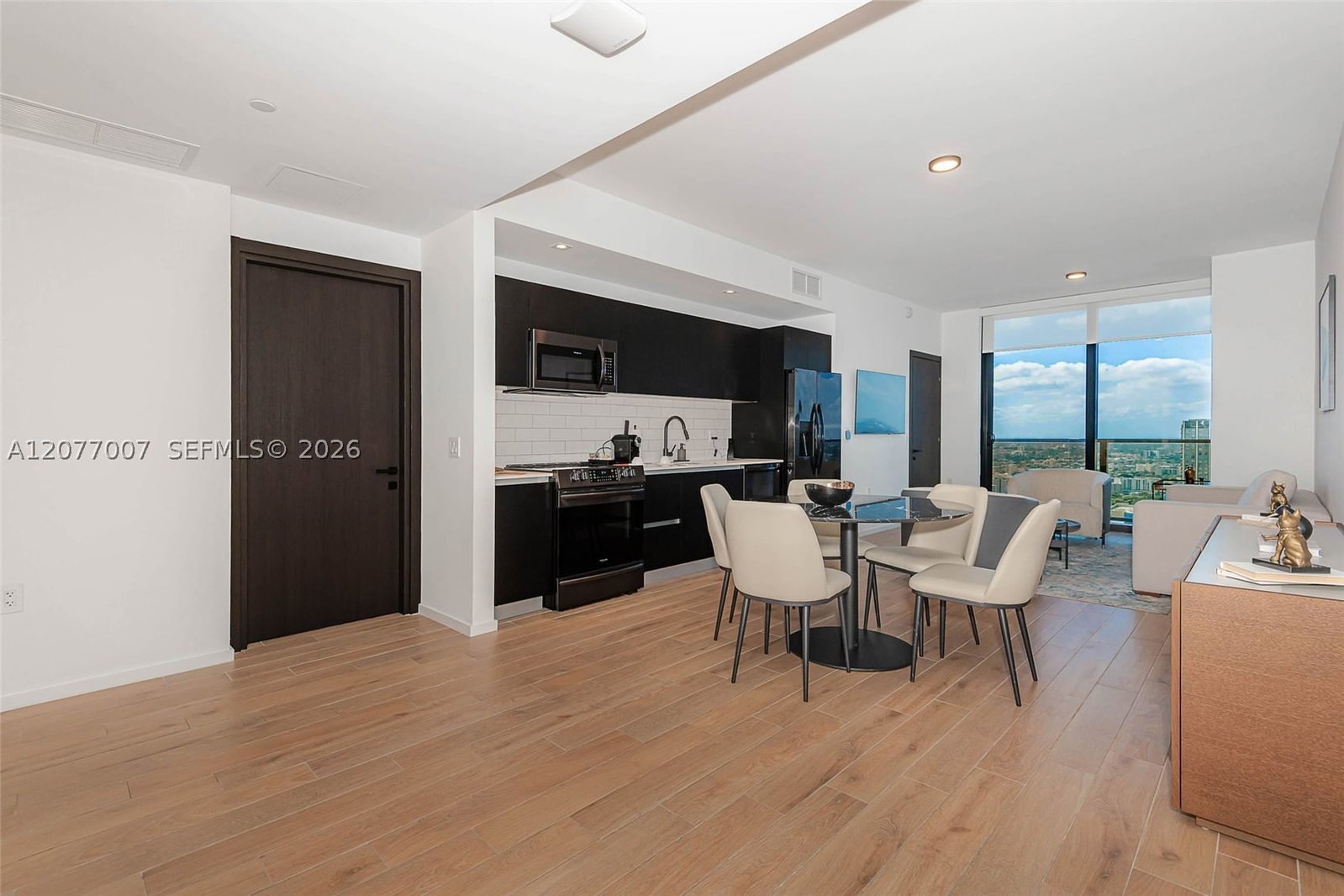 Real estate property located at 398 5TH #4118, Miami-dade, The Elser Residences, Miami, FL
