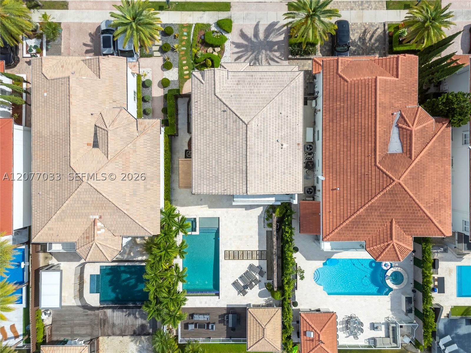 Real estate property located at 11101 72nd Ter, Miami-dade, Doral Isles Catalina, Doral, FL
