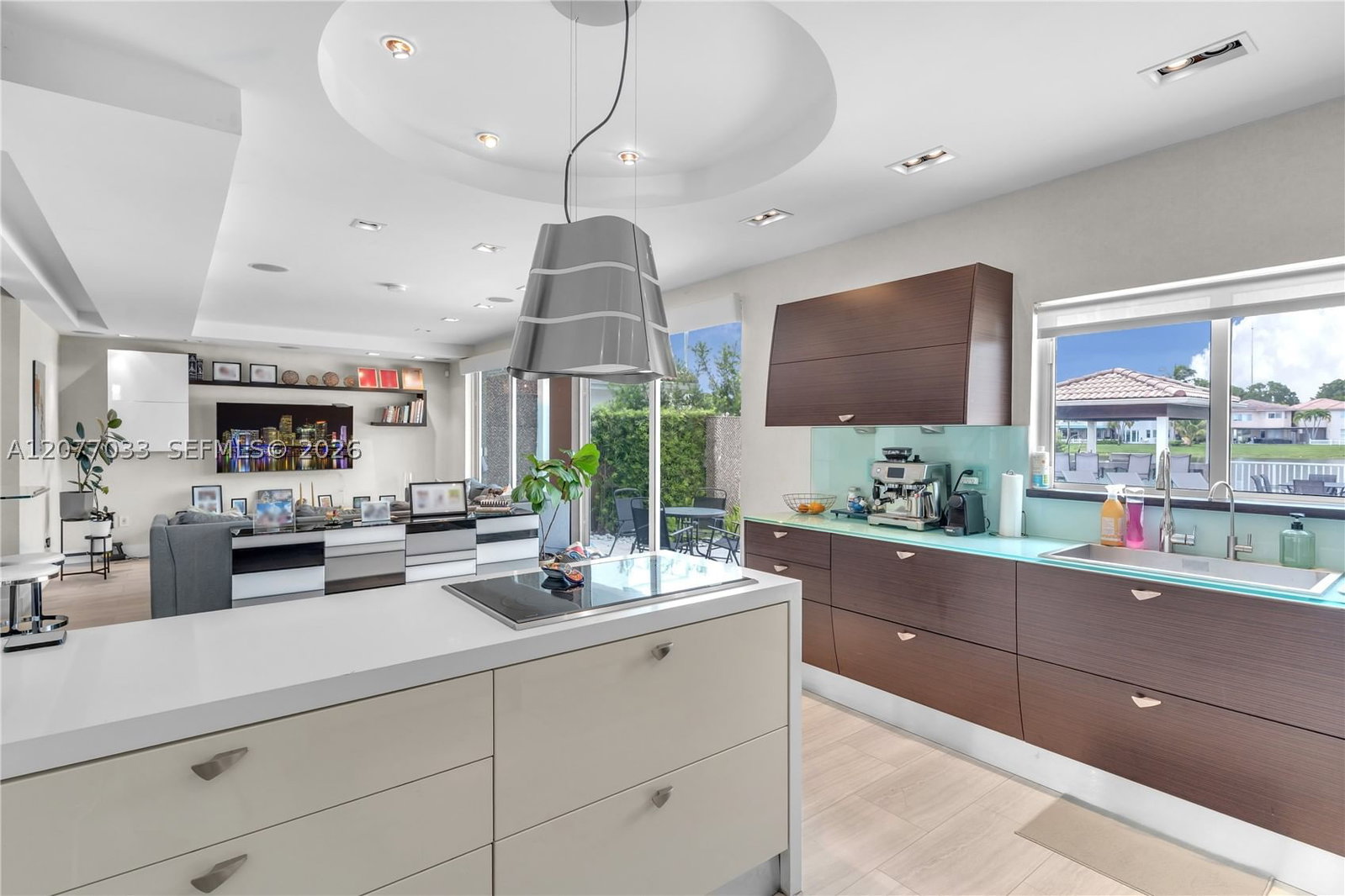 Real estate property located at 11101 72nd Ter, Miami-dade, Doral Isles Catalina, Doral, FL