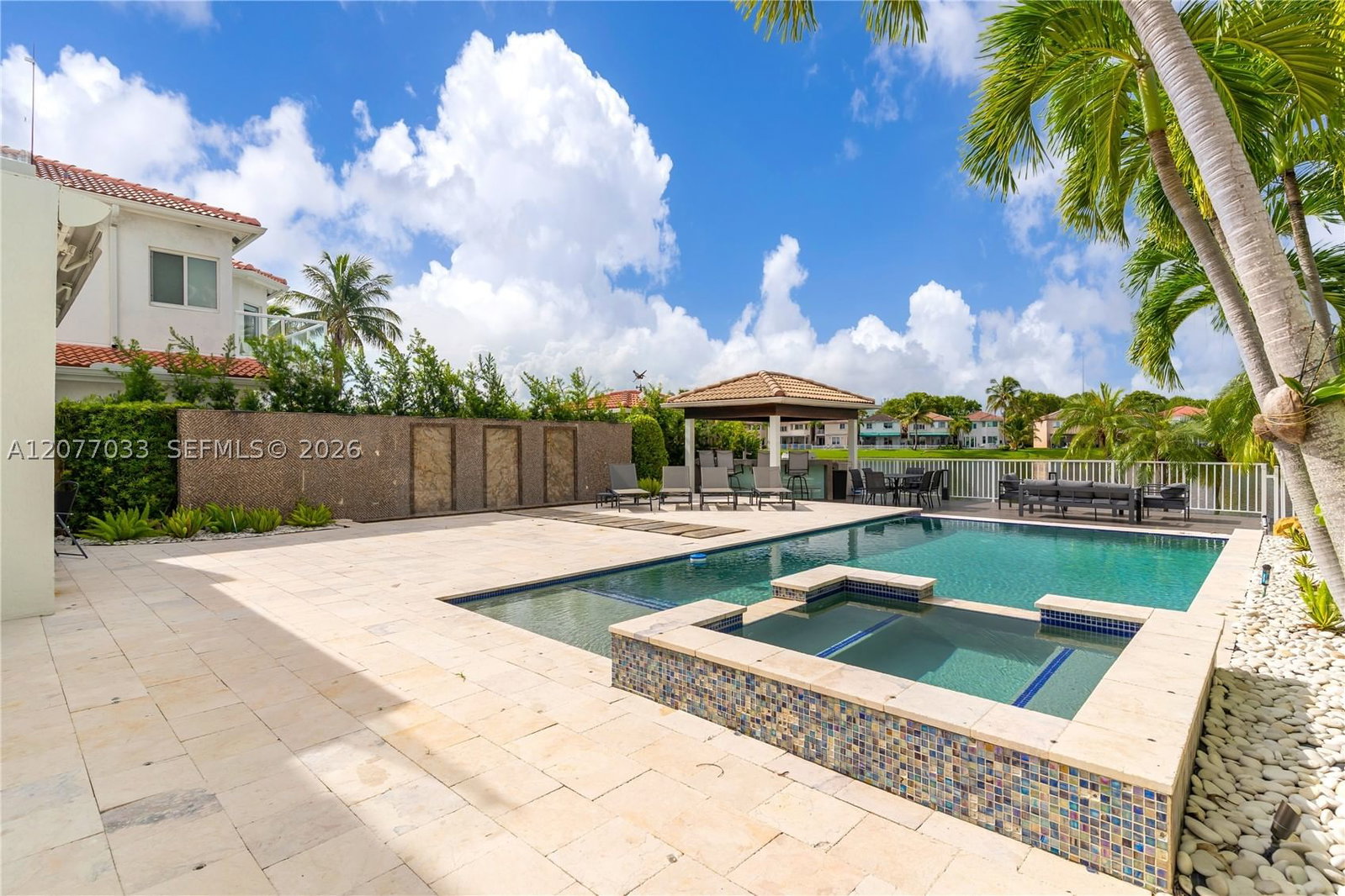 Real estate property located at 11101 72nd Ter, Miami-dade, Doral Isles Catalina, Doral, FL