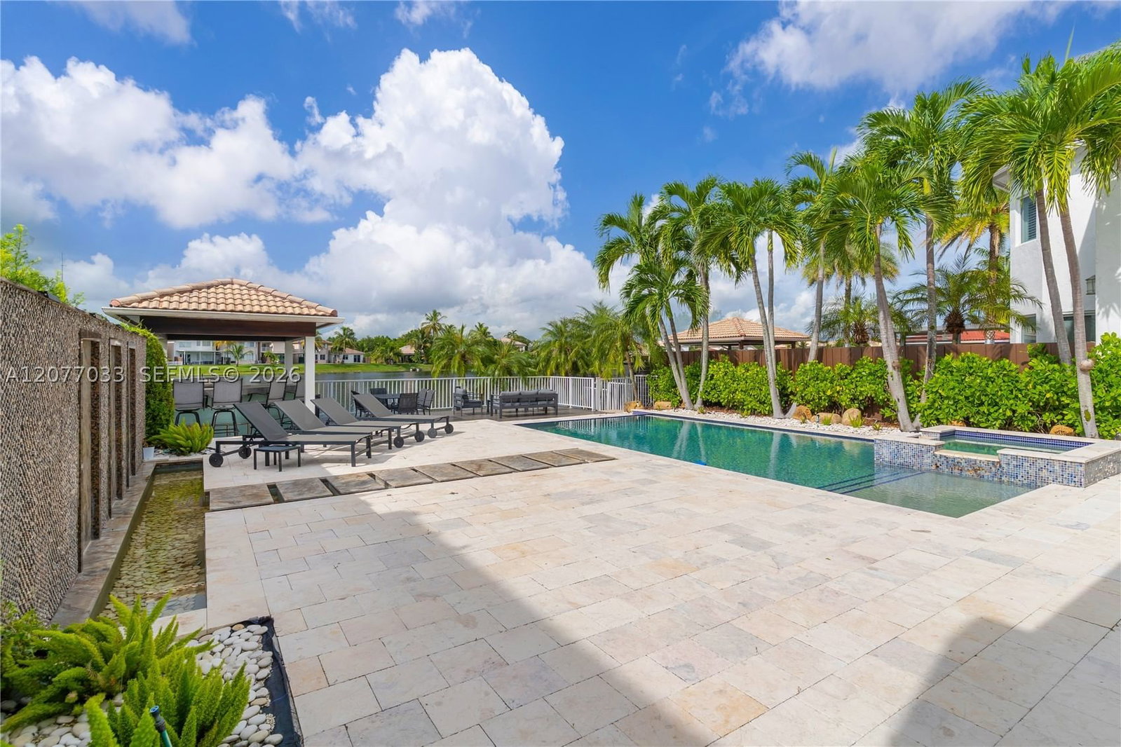 Real estate property located at 11101 72nd Ter, Miami-dade, Doral Isles Catalina, Doral, FL