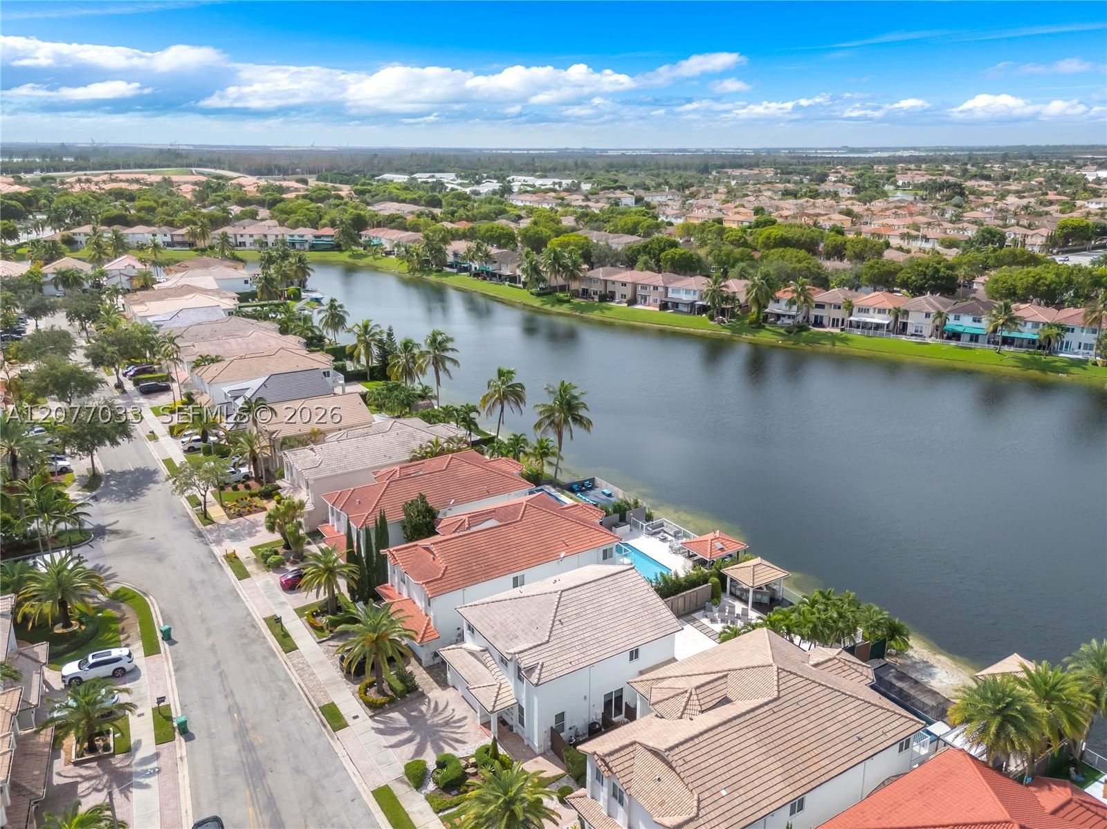Real estate property located at 11101 72nd Ter, Miami-dade, Doral Isles Catalina, Doral, FL