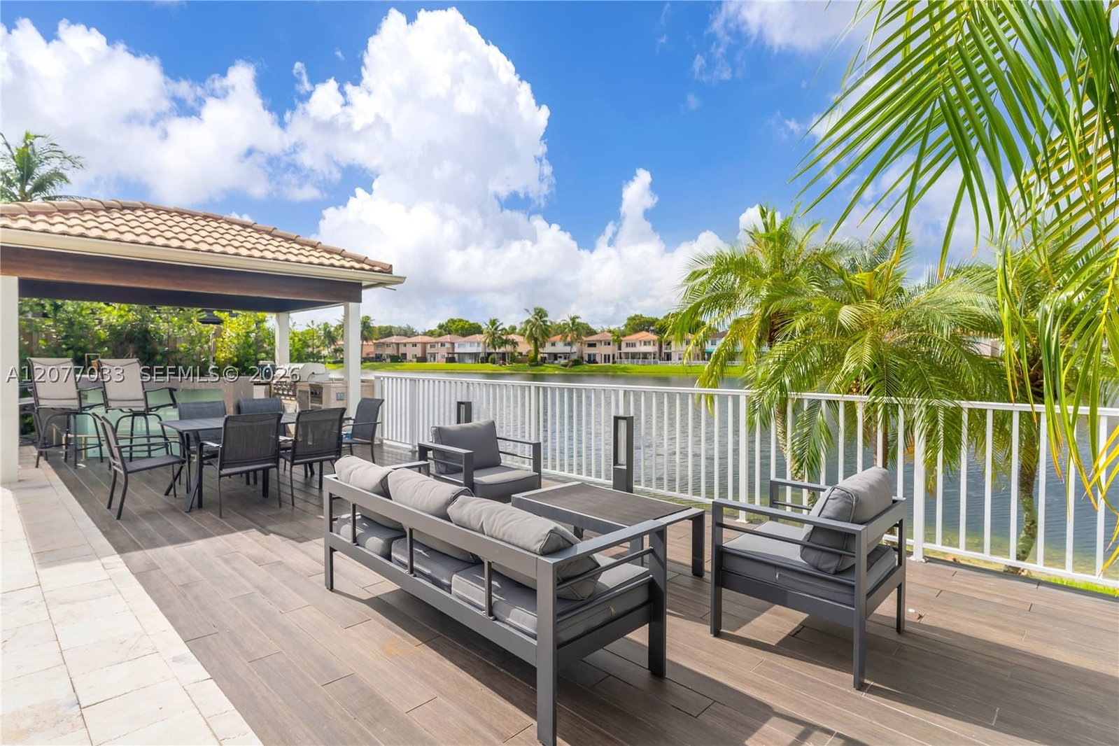 Real estate property located at 11101 72nd Ter, Miami-dade, Doral Isles Catalina, Doral, FL