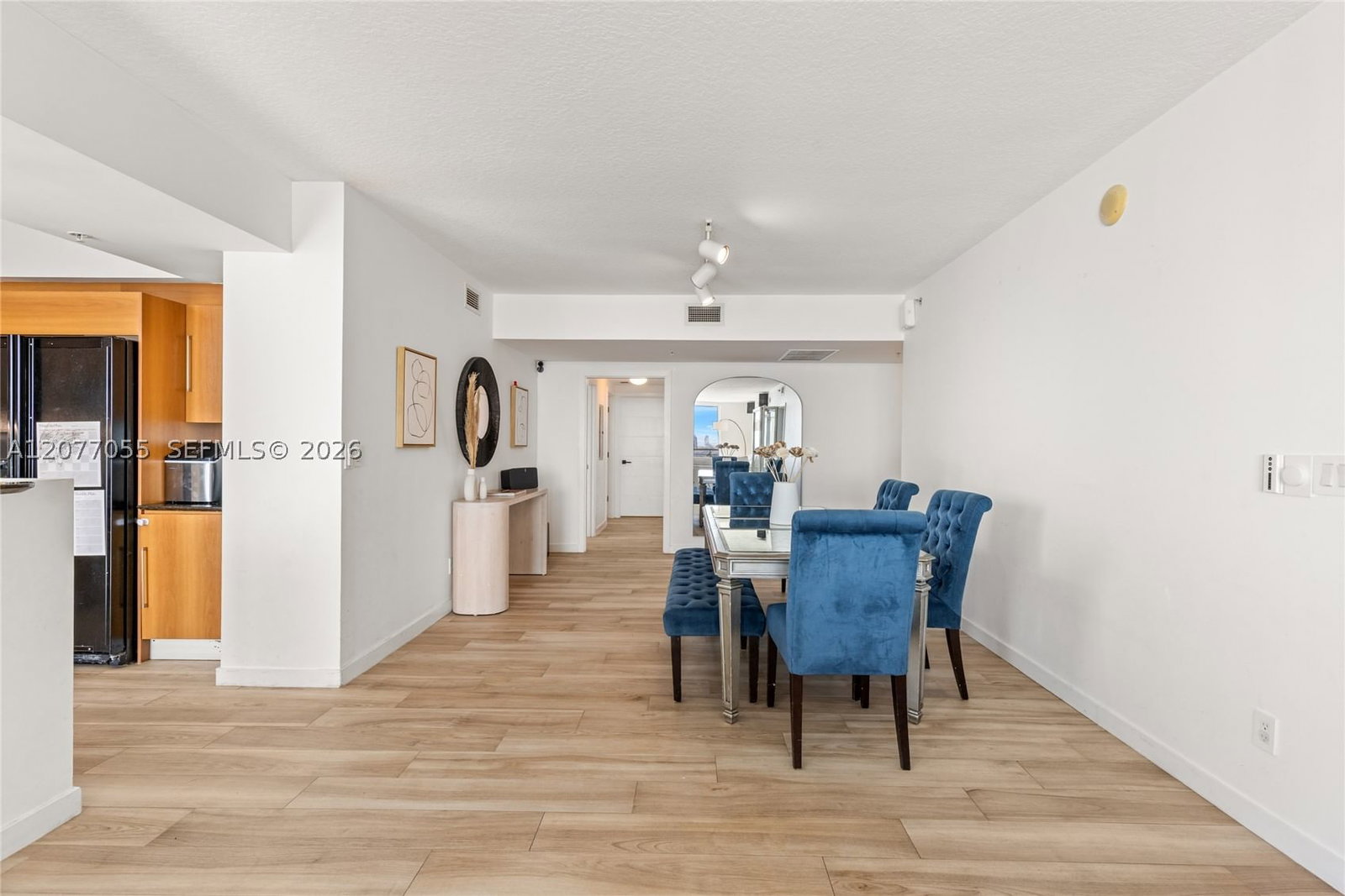 Real estate property located at 325 Biscayne Blvd #2723, Miami-dade, One Miami West Condo, Miami, FL