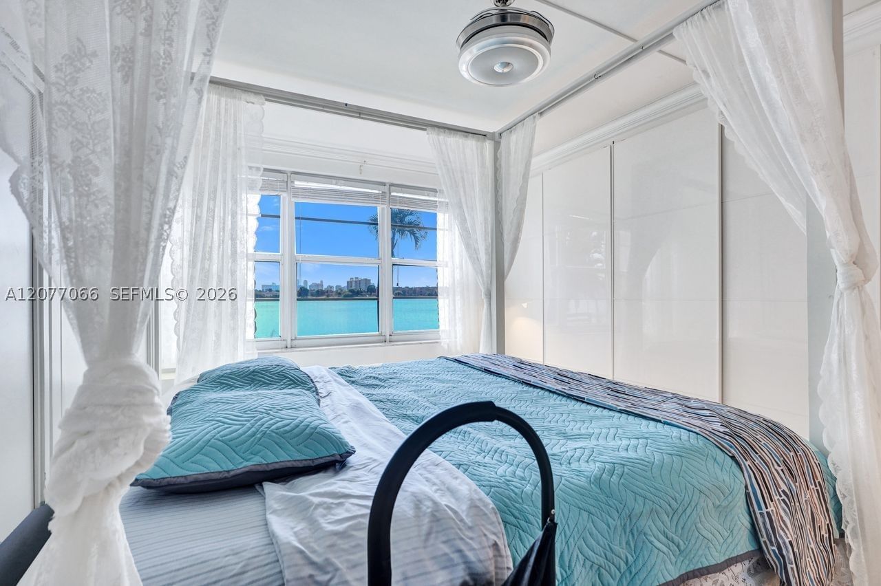 Real estate property located at 18707 14th Ave #522, Miami-dade, Eighth Moorings Condo, Miami, FL