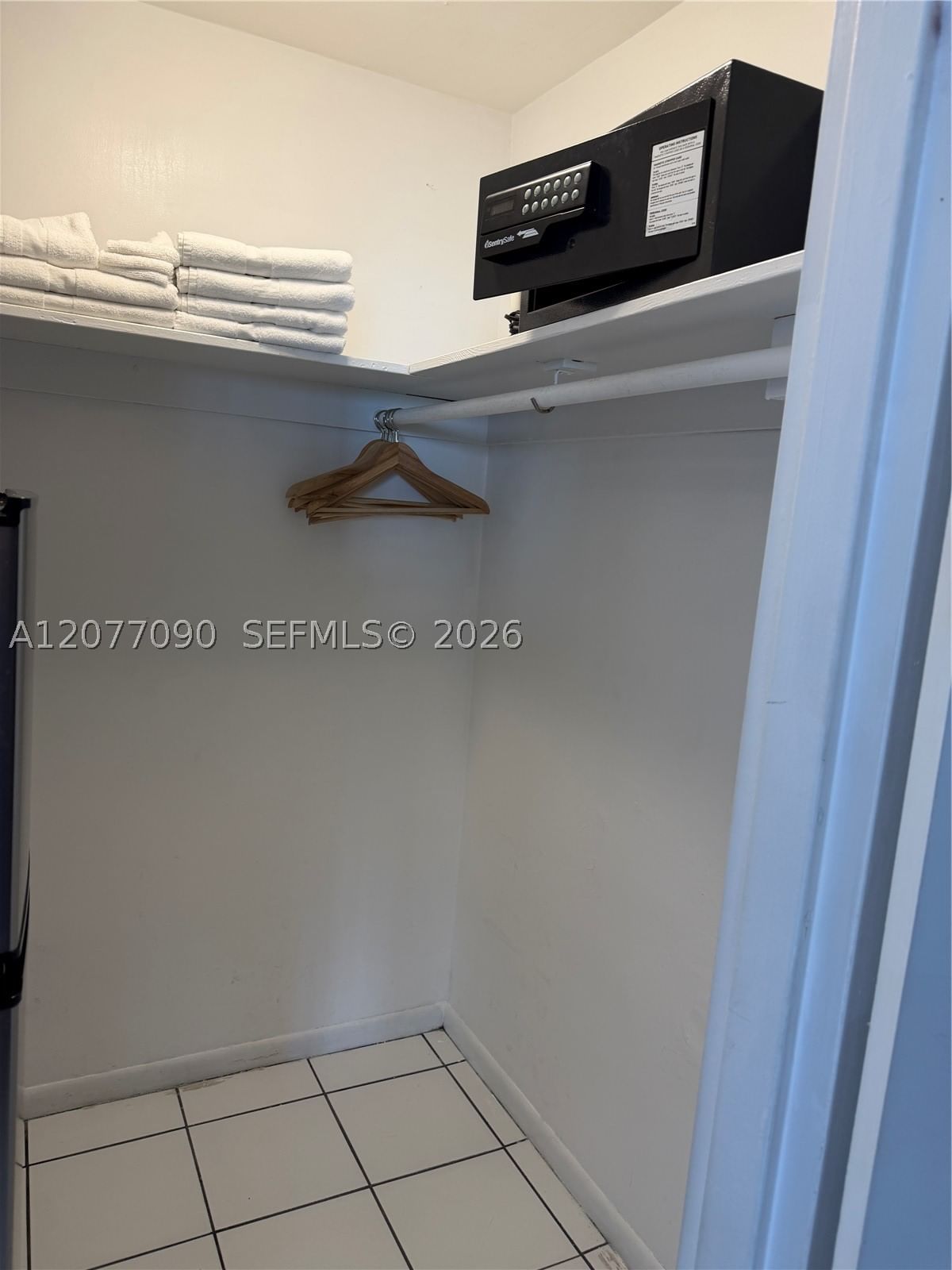 Real estate property located at 5445 Collins Ave #729, Miami-dade, Castle Beach Club Condo, Miami Beach, FL