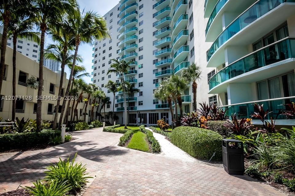 Real estate property located at 3801 Ocean Dr #5A, Broward, Tides On Hollywood Beach, Hollywood, FL