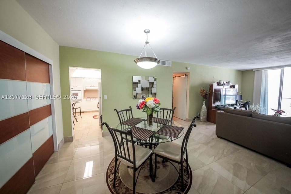 Real estate property located at 3801 Ocean Dr #5A, Broward, Tides On Hollywood Beach, Hollywood, FL