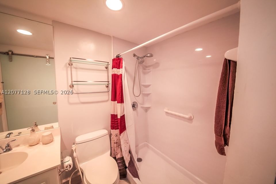 Real estate property located at 3801 Ocean Dr #5A, Broward, Tides On Hollywood Beach, Hollywood, FL