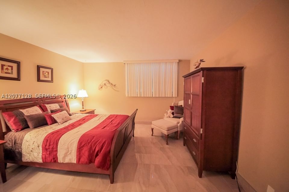 Real estate property located at 3801 Ocean Dr #5A, Broward, Tides On Hollywood Beach, Hollywood, FL