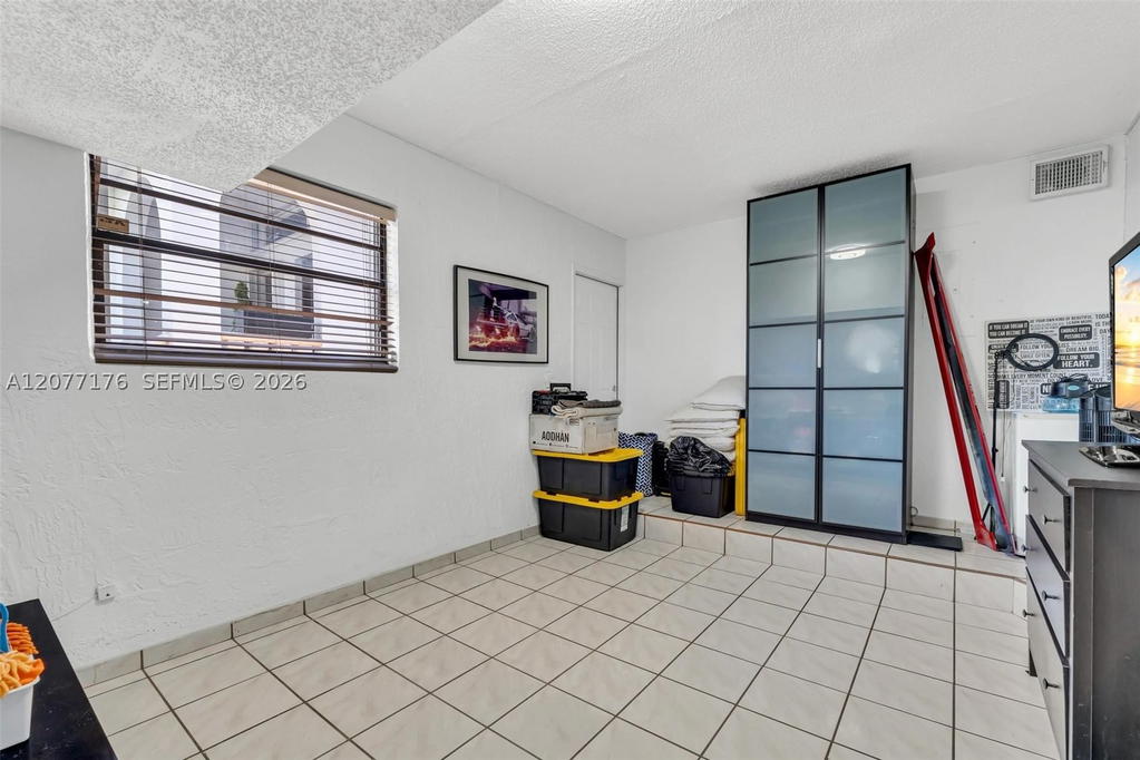 Real estate property located at 9911 136th Ct, Miami-dade, Davidson One Sub, Miami, FL