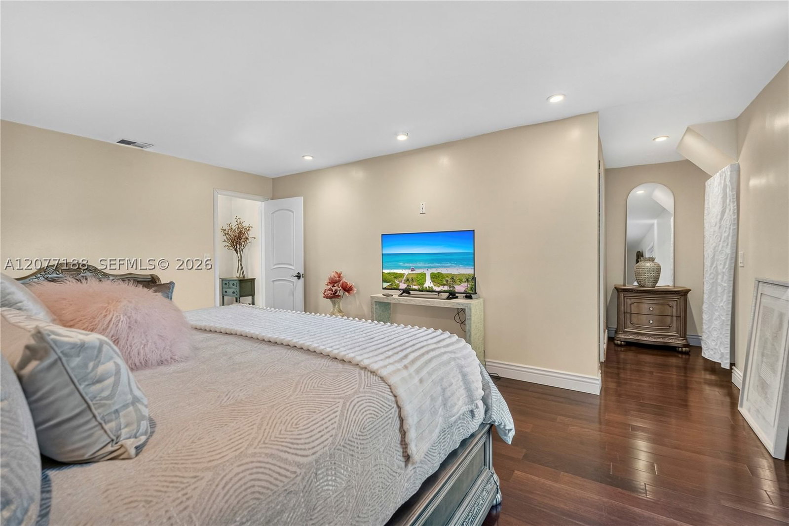 Real estate property located at 2801 38th Ave, Broward, Hollywood Gardens, Hollywood, FL