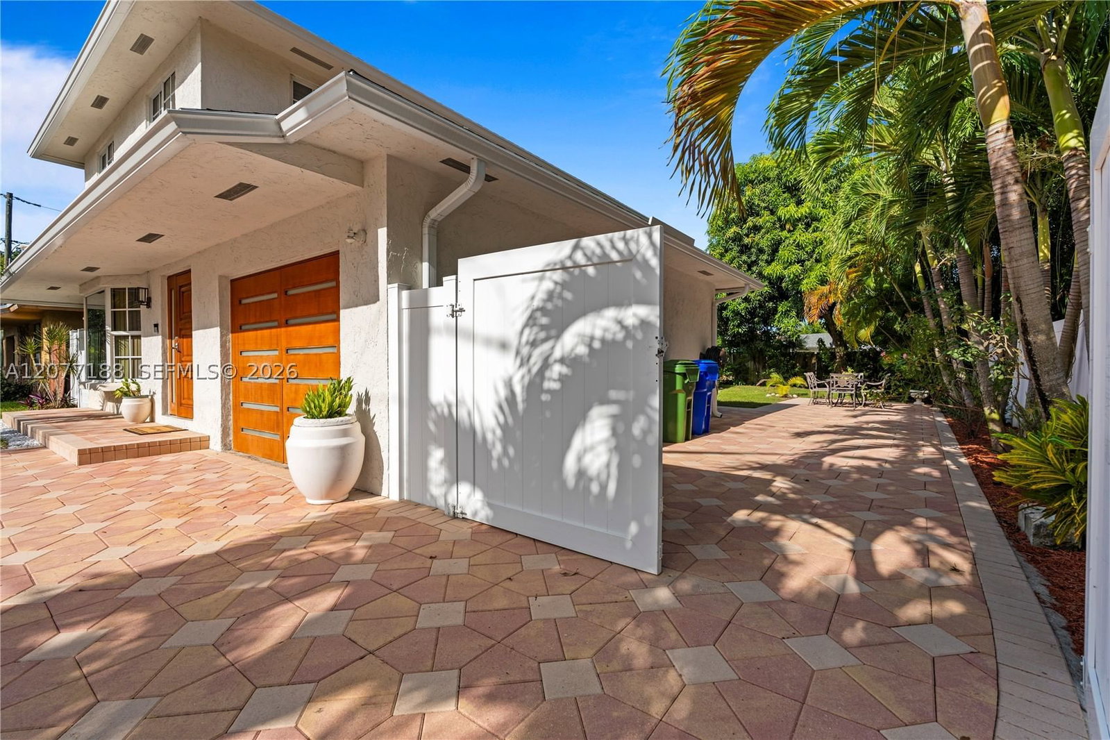 Real estate property located at 2801 38th Ave, Broward, Hollywood Gardens, Hollywood, FL