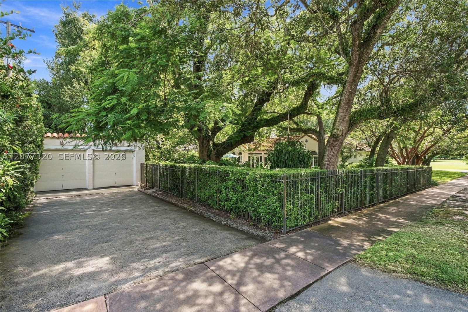 Real estate property located at 665 Greenway Dr, Miami-dade, Coral Gables Sec B, Coral Gables, FL