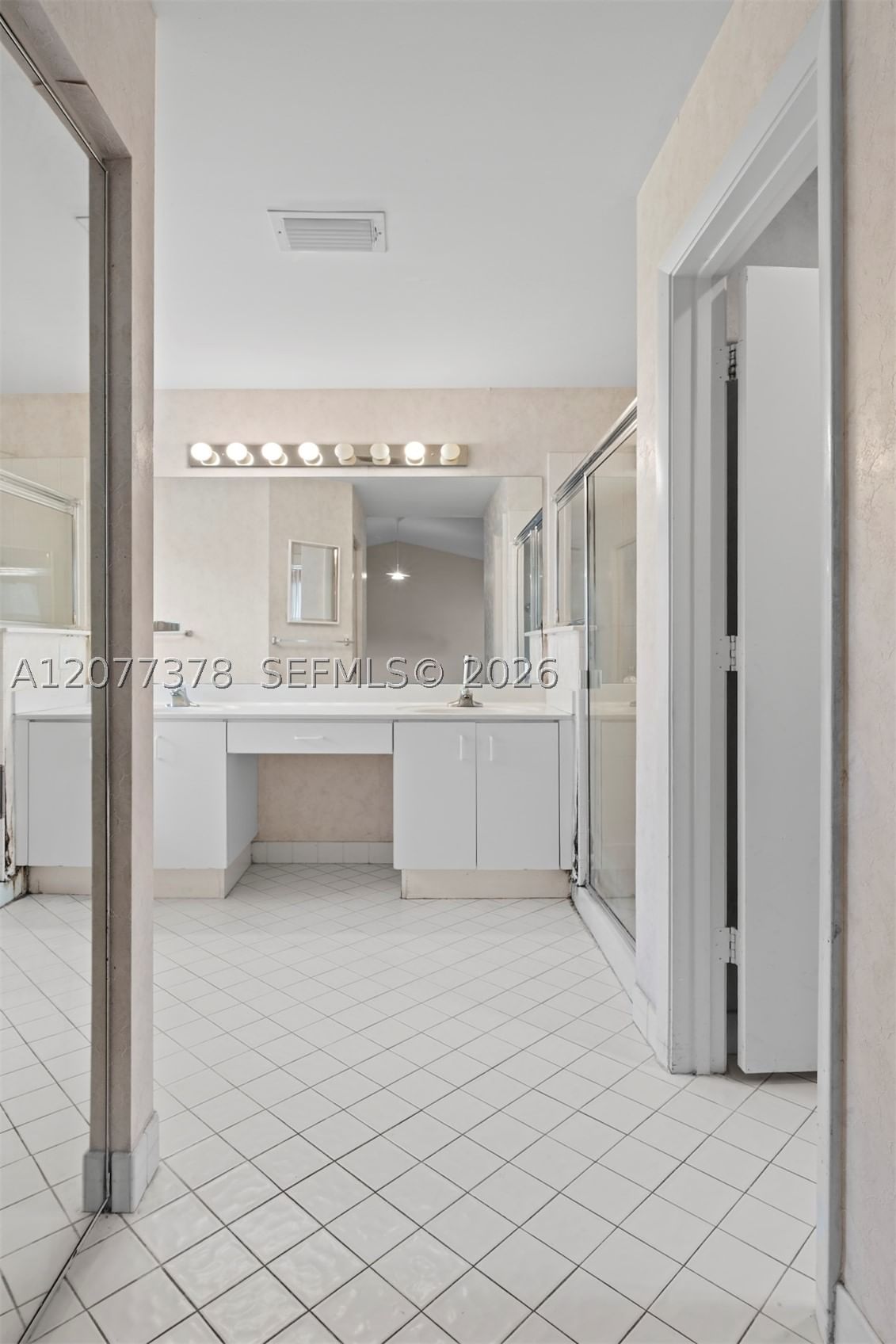 Real estate property located at 113 Bayridge Dr, Broward, Sector 4 - 1st Addition, Weston, FL