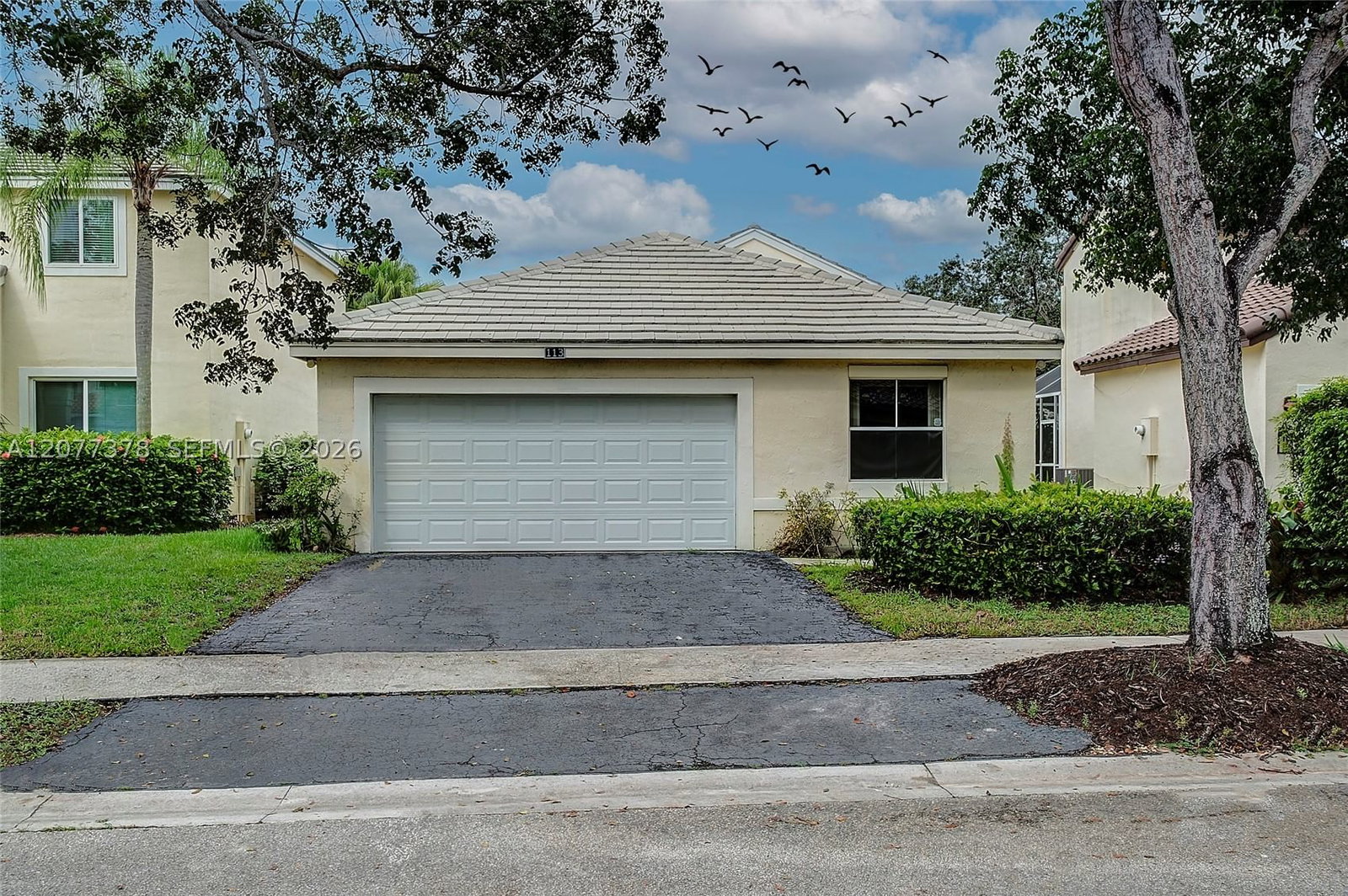 Real estate property located at 113 Bayridge Dr, Broward, Sector 4 - 1st Addition, Weston, FL