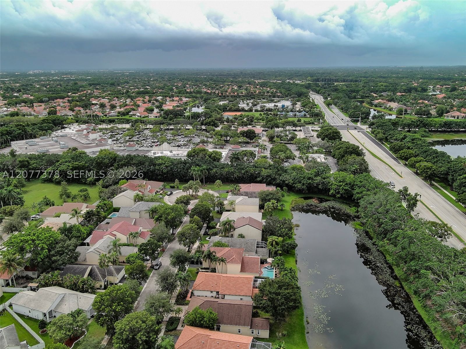 Real estate property located at 113 Bayridge Dr, Broward, Sector 4 - 1st Addition, Weston, FL