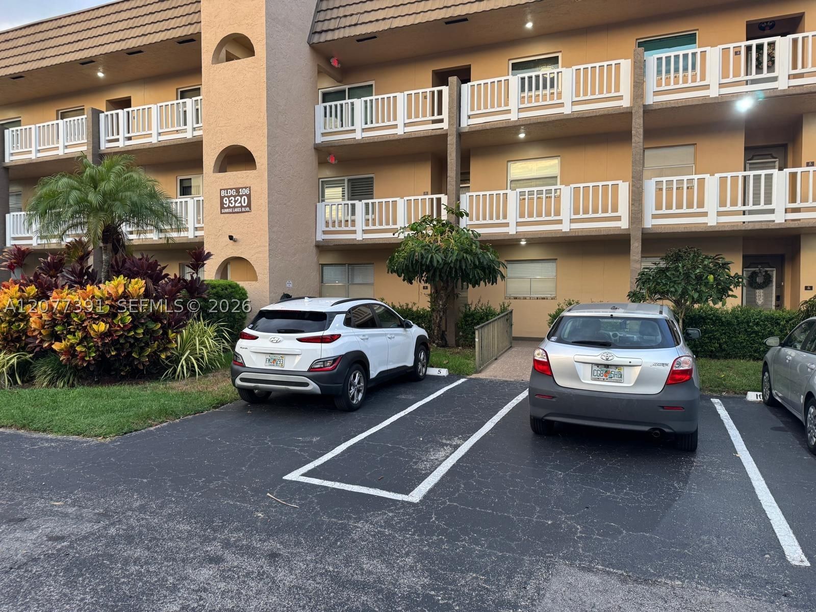 Real estate property located at , Broward, Sunrise Lakes 106 Condo, Sunrise, FL