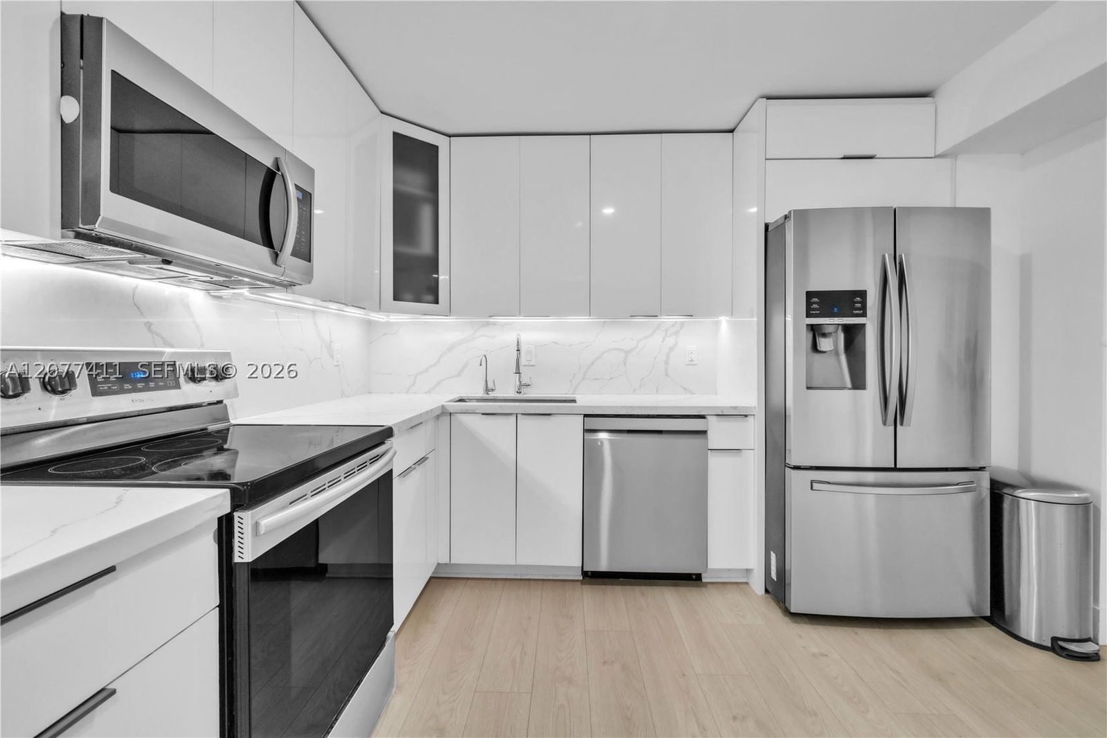 Real estate property located at 2401 Ocean Dr #507, Broward, Britannia At Quadomain Co, Hollywood, FL