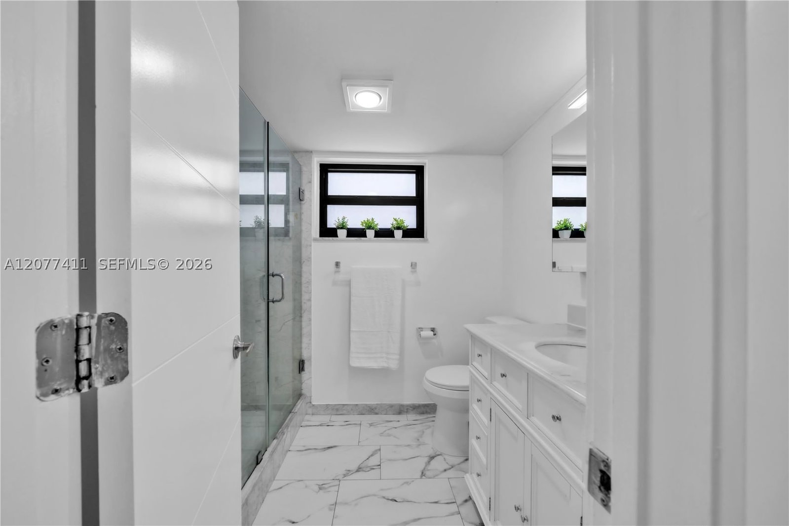 Real estate property located at 2401 Ocean Dr #507, Broward, Britannia At Quadomain Co, Hollywood, FL