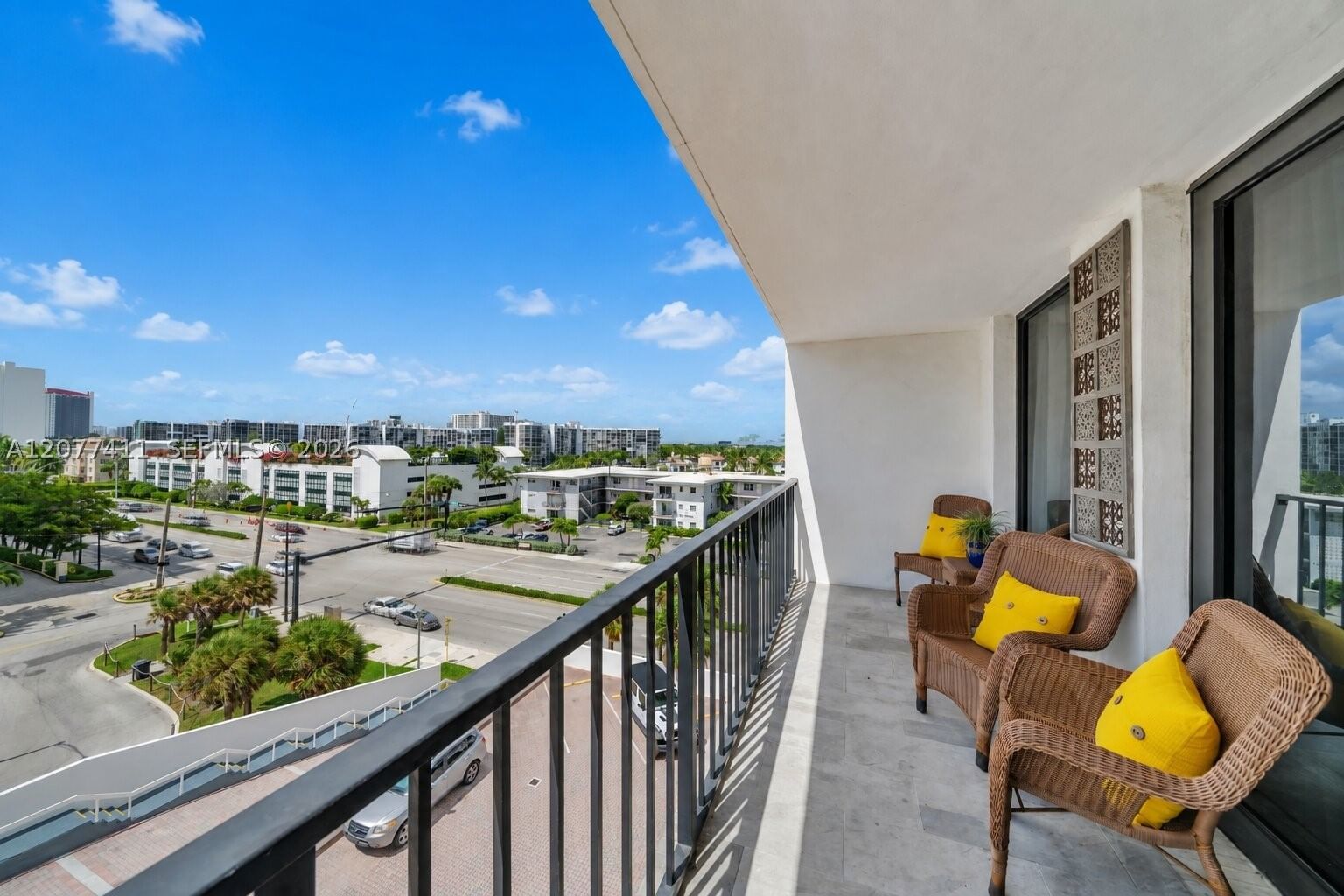 Real estate property located at 2401 Ocean Dr #507, Broward, Britannia At Quadomain Co, Hollywood, FL