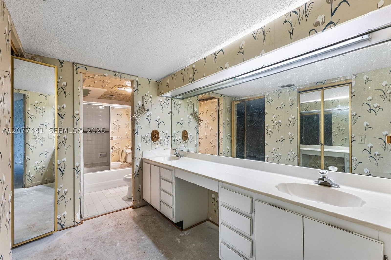 Real estate property located at 5883 Sugar Palm Ct C, Palm Beach, Palm Greens At Villa Del, Delray Beach, FL