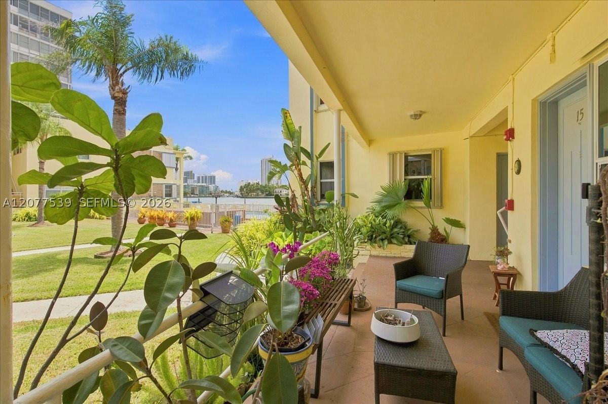 Real estate property located at 910 Bay Dr #15, Miami-dade, Miami Bayside Condo, Miami Beach, FL