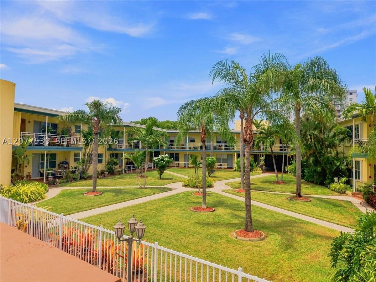 Real estate property located at 910 Bay Dr #15, Miami-dade, Miami Bayside Condo, Miami Beach, FL
