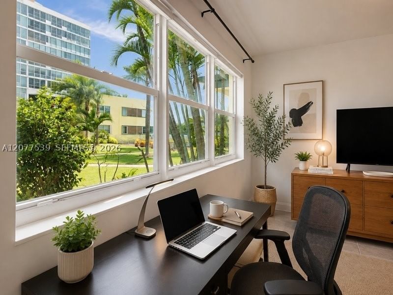 Real estate property located at 910 Bay Dr #15, Miami-dade, Miami Bayside Condo, Miami Beach, FL