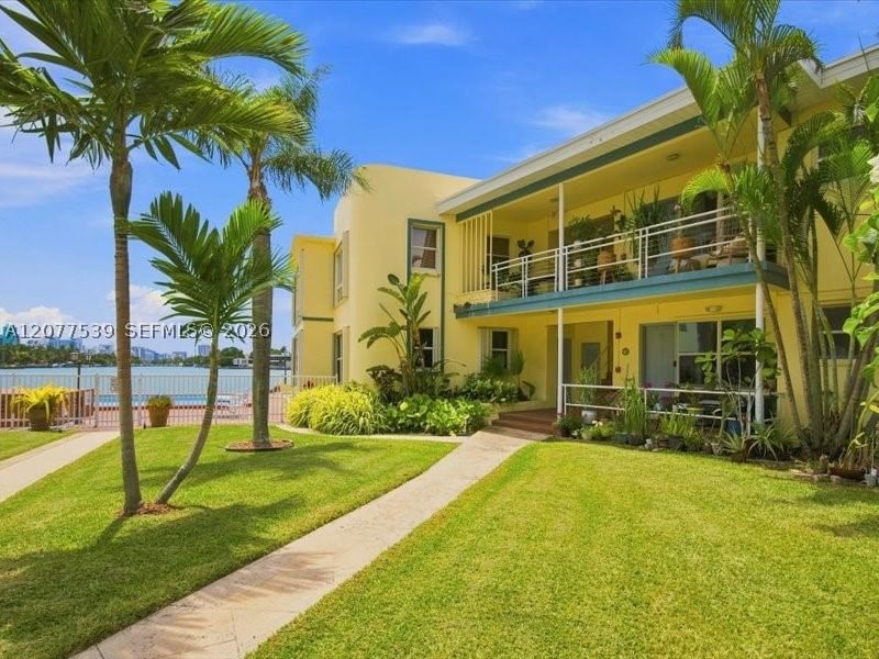 Real estate property located at 910 Bay Dr #15, Miami-dade, Miami Bayside Condo, Miami Beach, FL