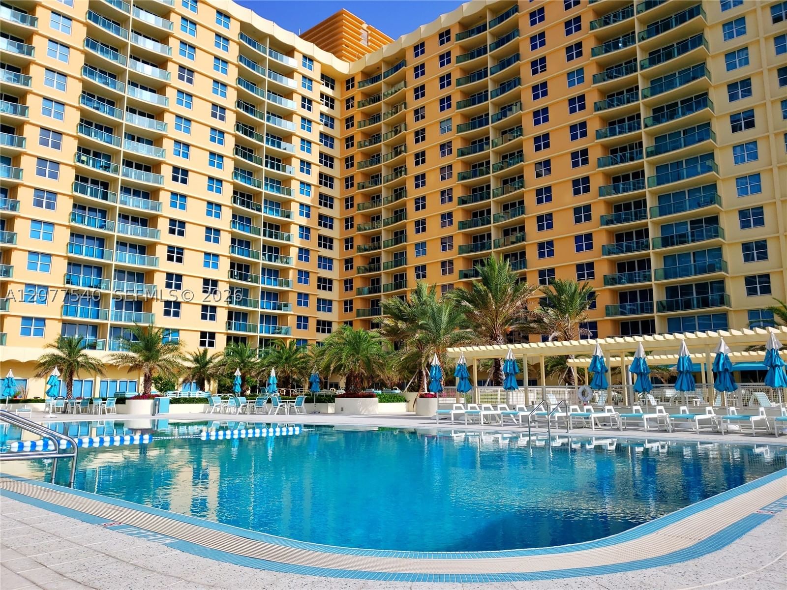 Real estate property located at 2501 Ocean Dr #1231, Broward, Wave Condo, Hollywood, FL