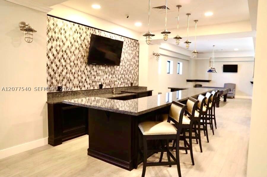 Real estate property located at 2501 Ocean Dr #1231, Broward, Wave Condo, Hollywood, FL