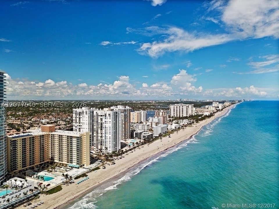 Real estate property located at 2501 Ocean Dr #1231, Broward, Wave Condo, Hollywood, FL