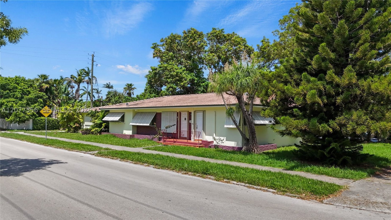 Real estate property located at 425 15th Ave, Broward, Hollywood, Hollywood, FL