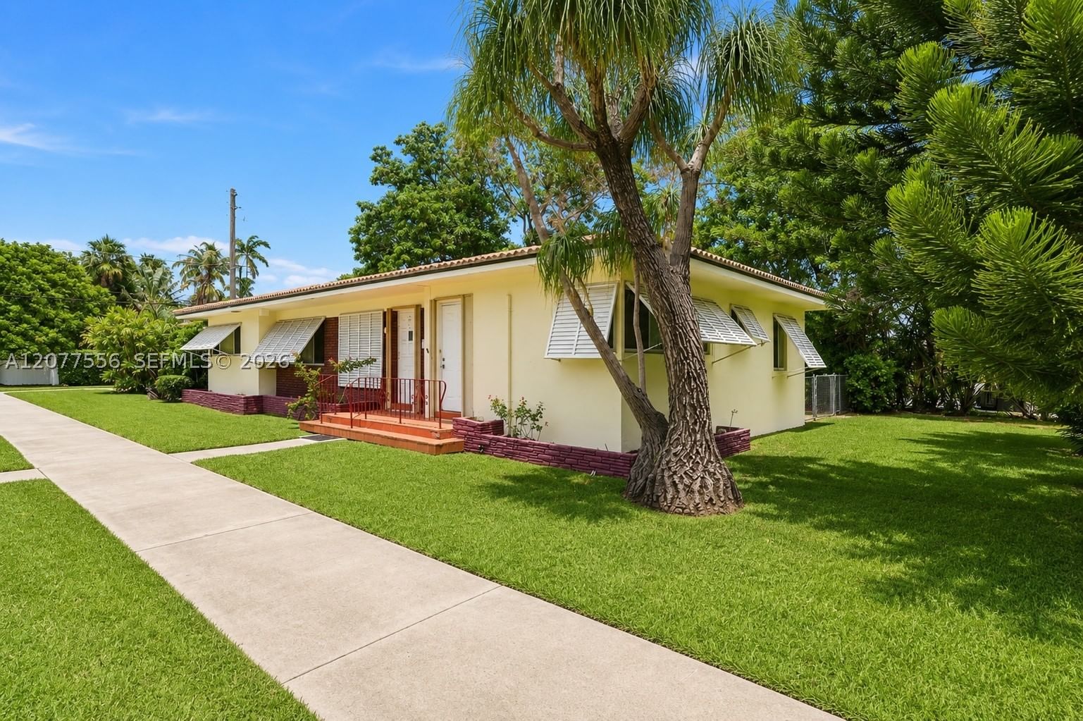 Real estate property located at 425 15th Ave, Broward, Hollywood, Hollywood, FL