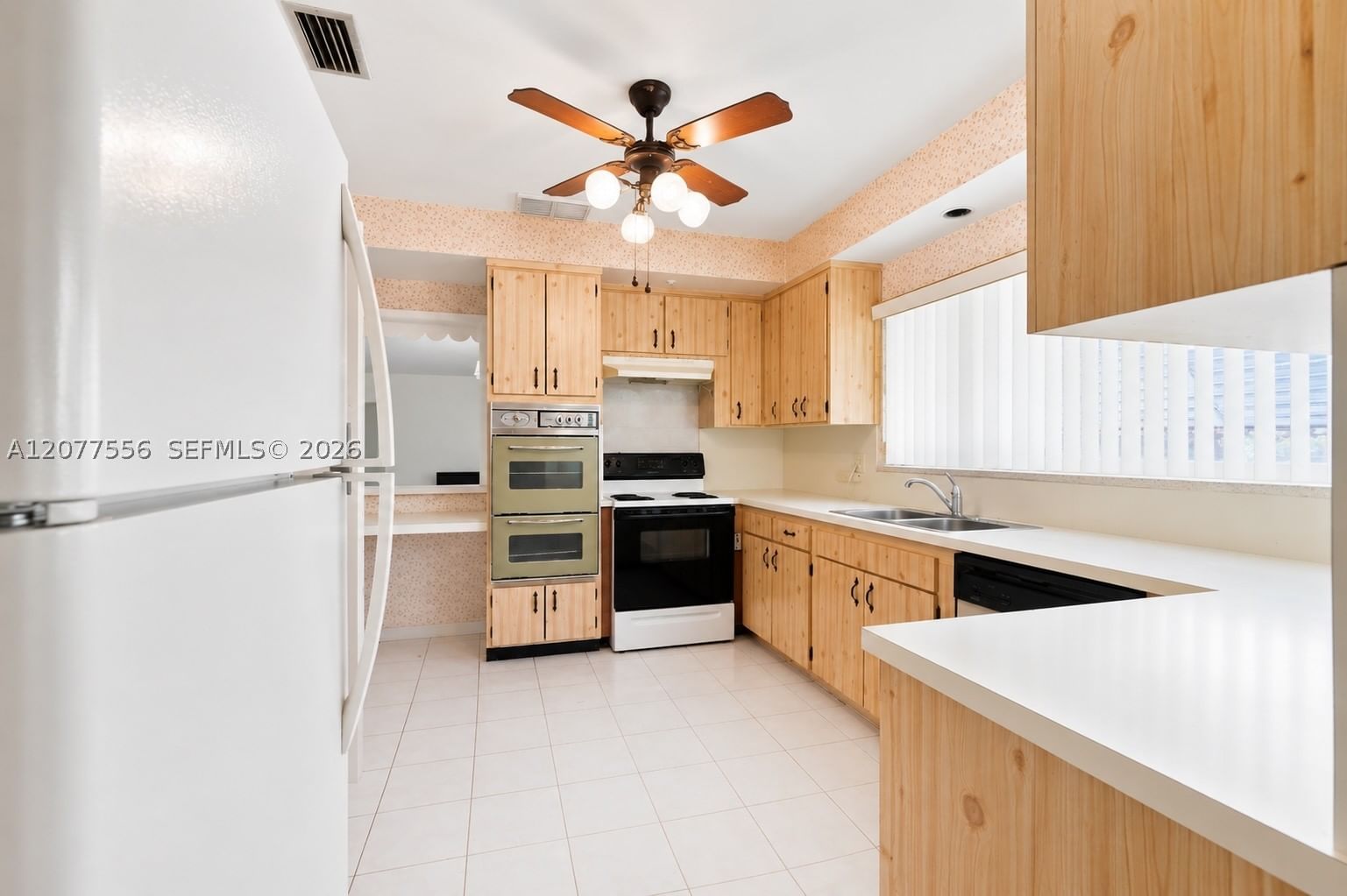 Real estate property located at 425 15th Ave, Broward, Hollywood, Hollywood, FL