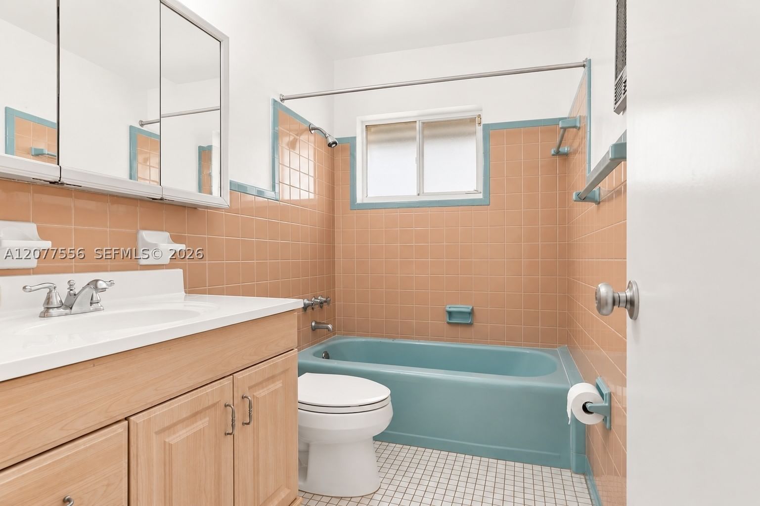 Real estate property located at 425 15th Ave, Broward, Hollywood, Hollywood, FL