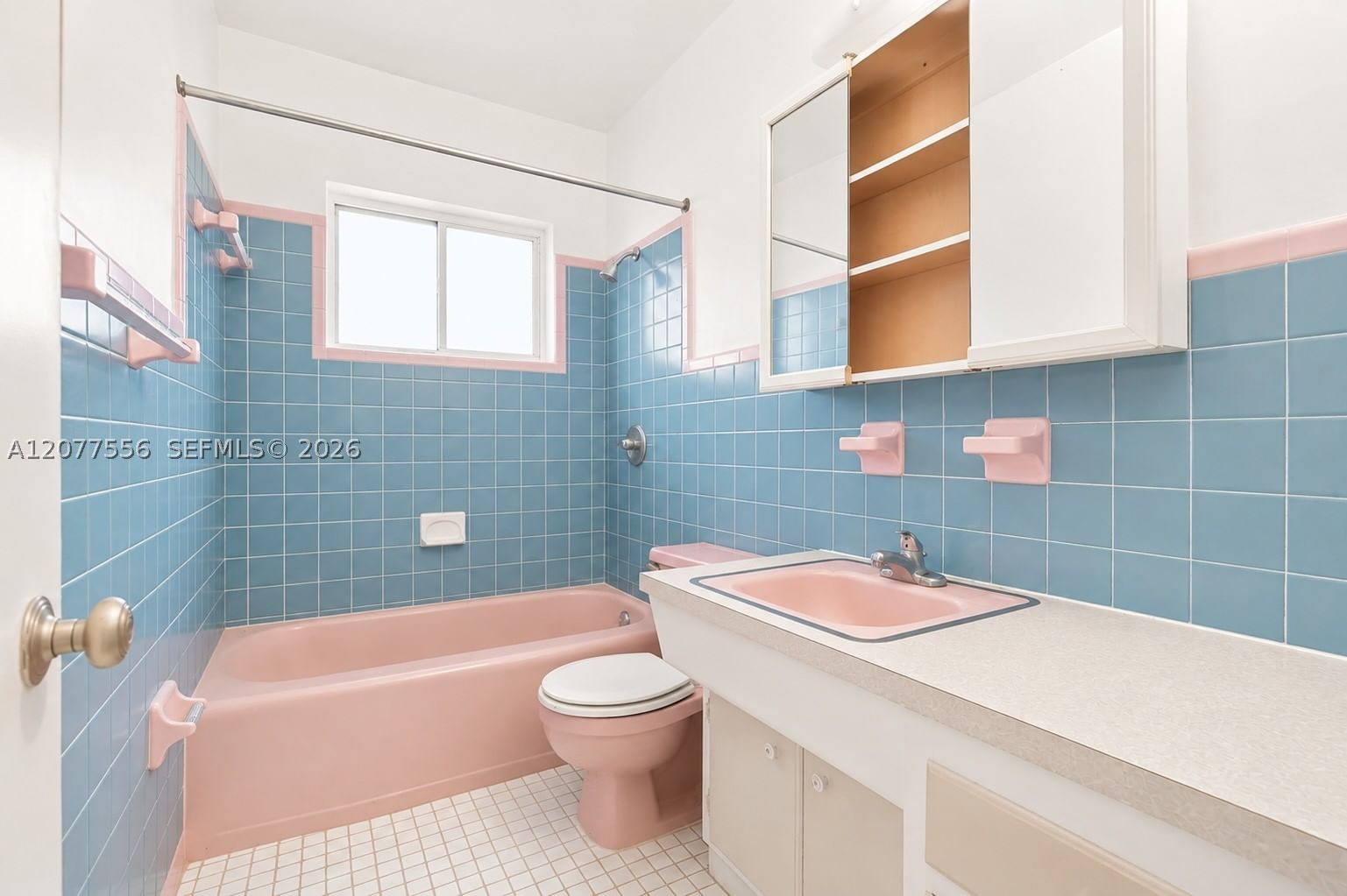 Real estate property located at 425 15th Ave, Broward, Hollywood, Hollywood, FL