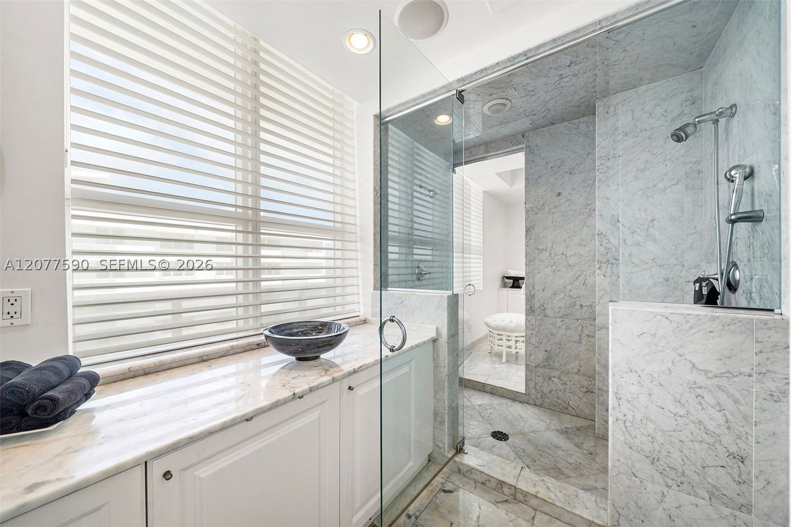 Real estate property located at 5801 Collins Ave PH1600, Miami-dade, Villa Di Mare Condo, Miami Beach, FL