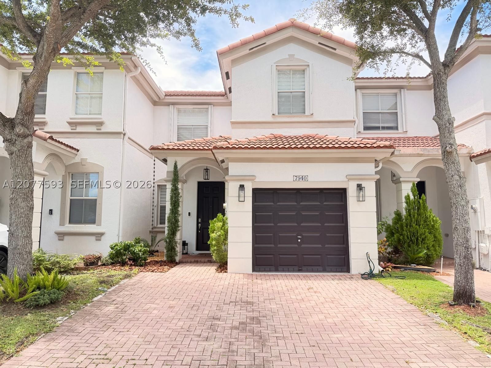Real estate property located at 7940 108th Pl, Miami-dade, Islands At Doral 1st Addn, Doral, FL