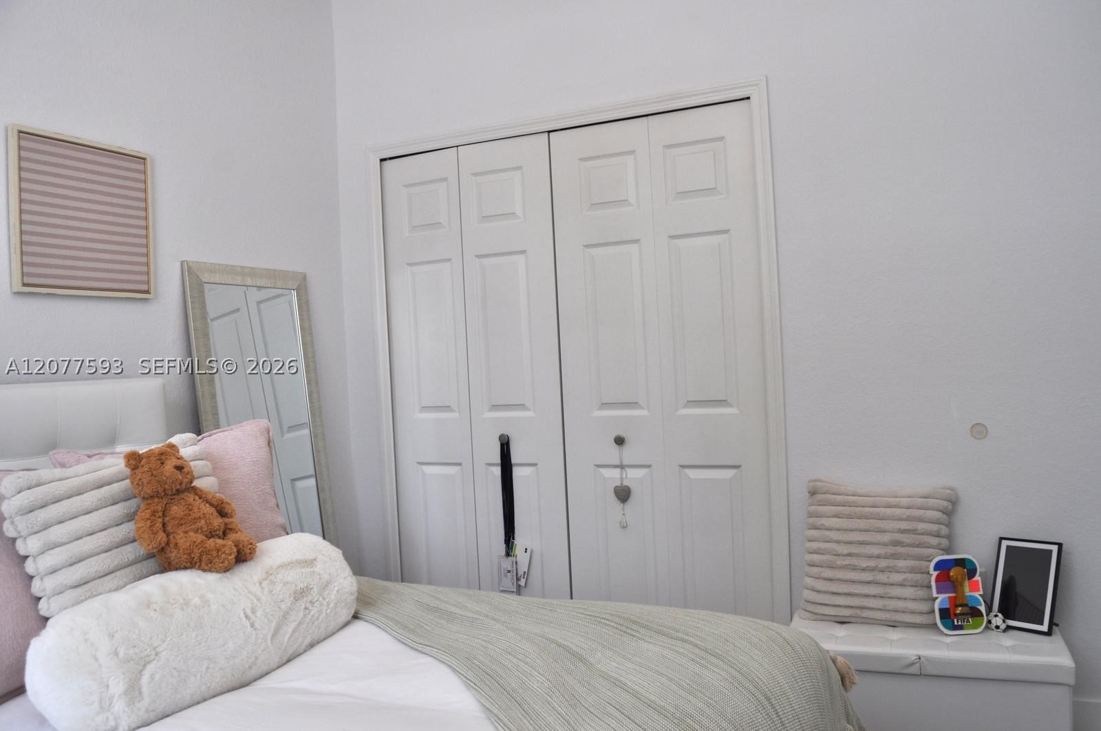 Real estate property located at 7940 108th Pl, Miami-dade, Islands At Doral 1st Addn, Doral, FL