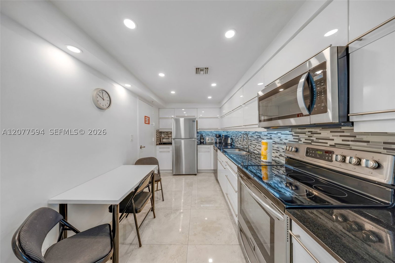 Real estate property located at 3901 Ocean Dr #9J, Broward, Tides On Hollywood Beach, Hollywood, FL