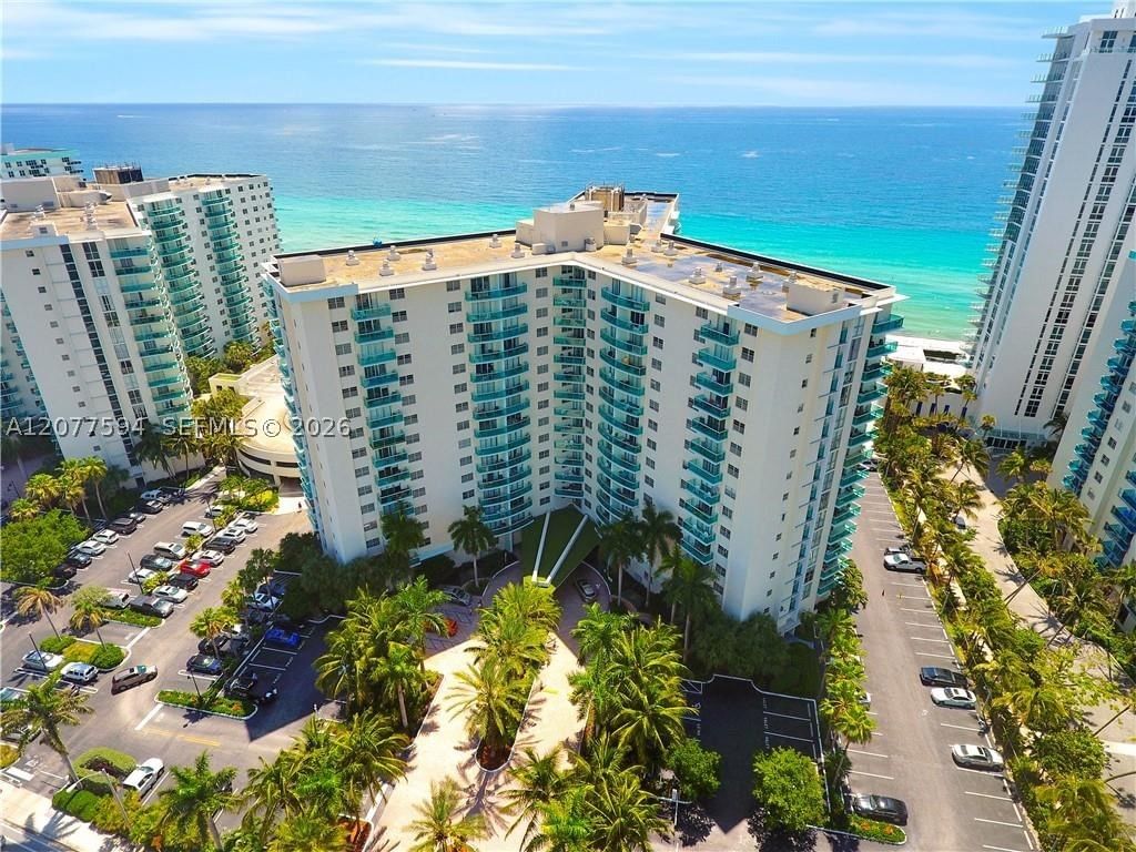Real estate property located at 3901 Ocean Dr #9J, Broward, Tides On Hollywood Beach, Hollywood, FL
