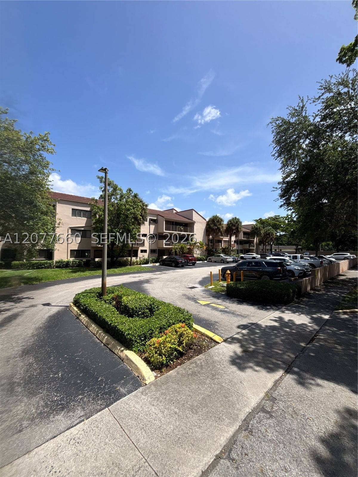 Real estate property located at 6305 Gage Pl #309A, Miami-dade, Eagle Nest Condo, Miami Lakes, FL