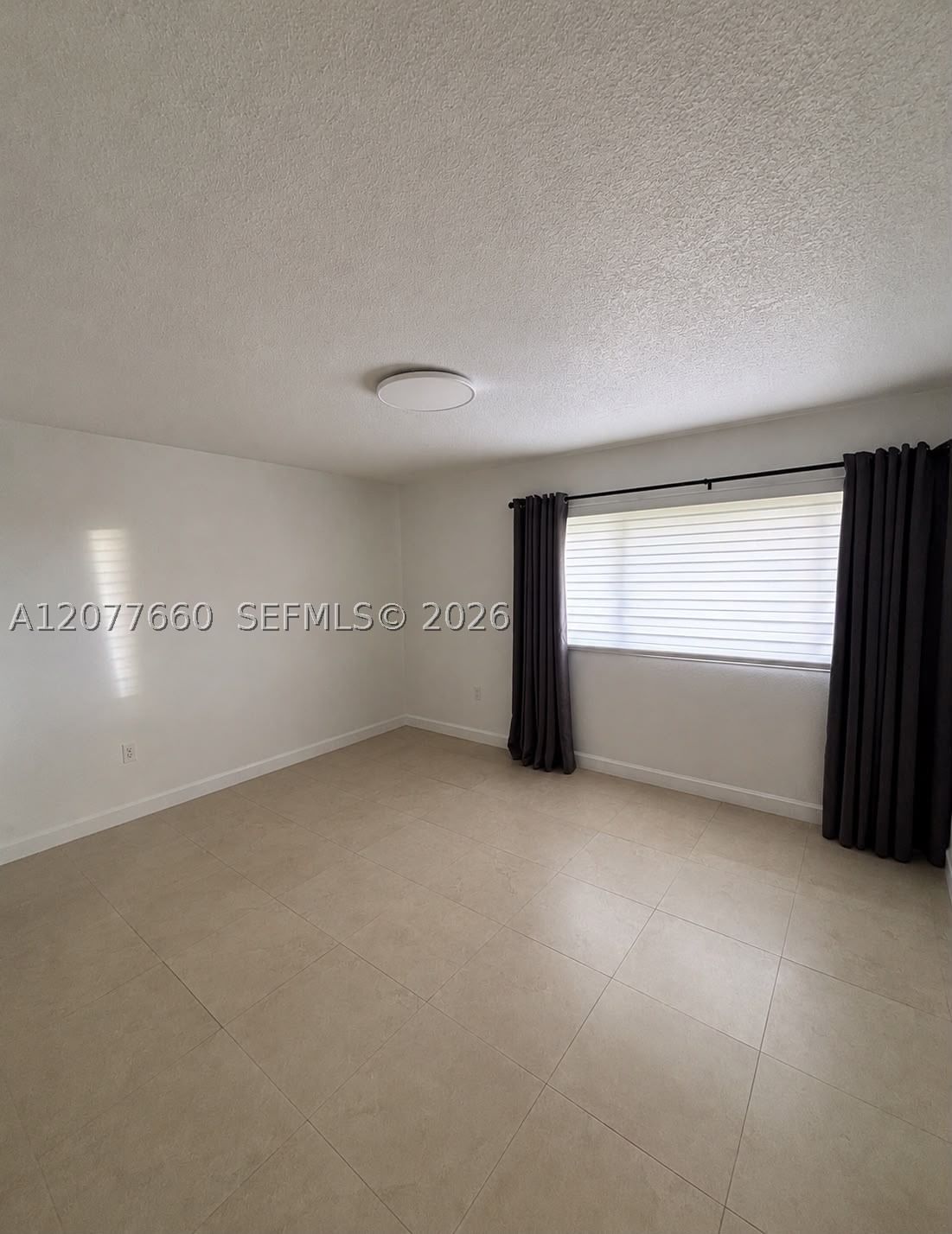 Real estate property located at 6305 Gage Pl #309A, Miami-dade, Eagle Nest Condo, Miami Lakes, FL